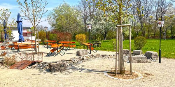 Biergarten Hotel und Restaurant Nehrener Hof 5