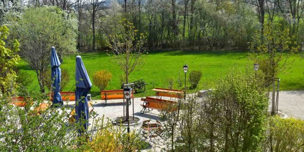 Biergarten Hotel und Restaurant Nehrener Hof 7